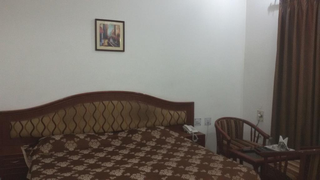 Hotel Sunrise Inn Lucknow Extérieur photo