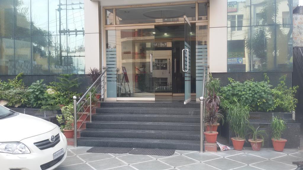 Hotel Sunrise Inn Lucknow Extérieur photo