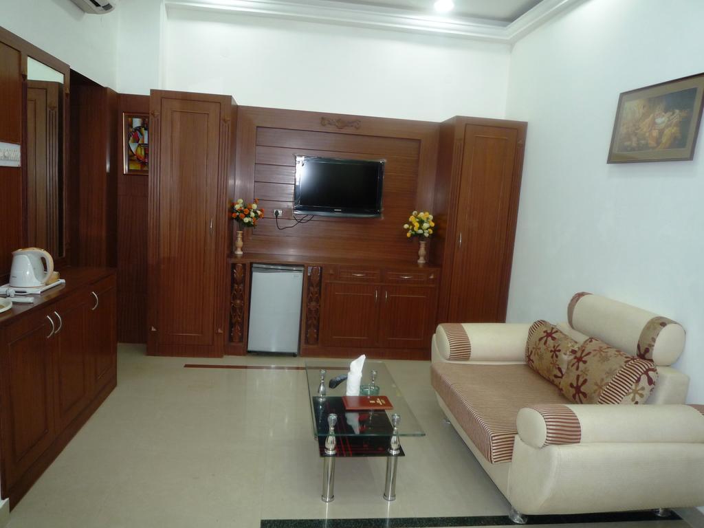 Hotel Sunrise Inn Lucknow Extérieur photo