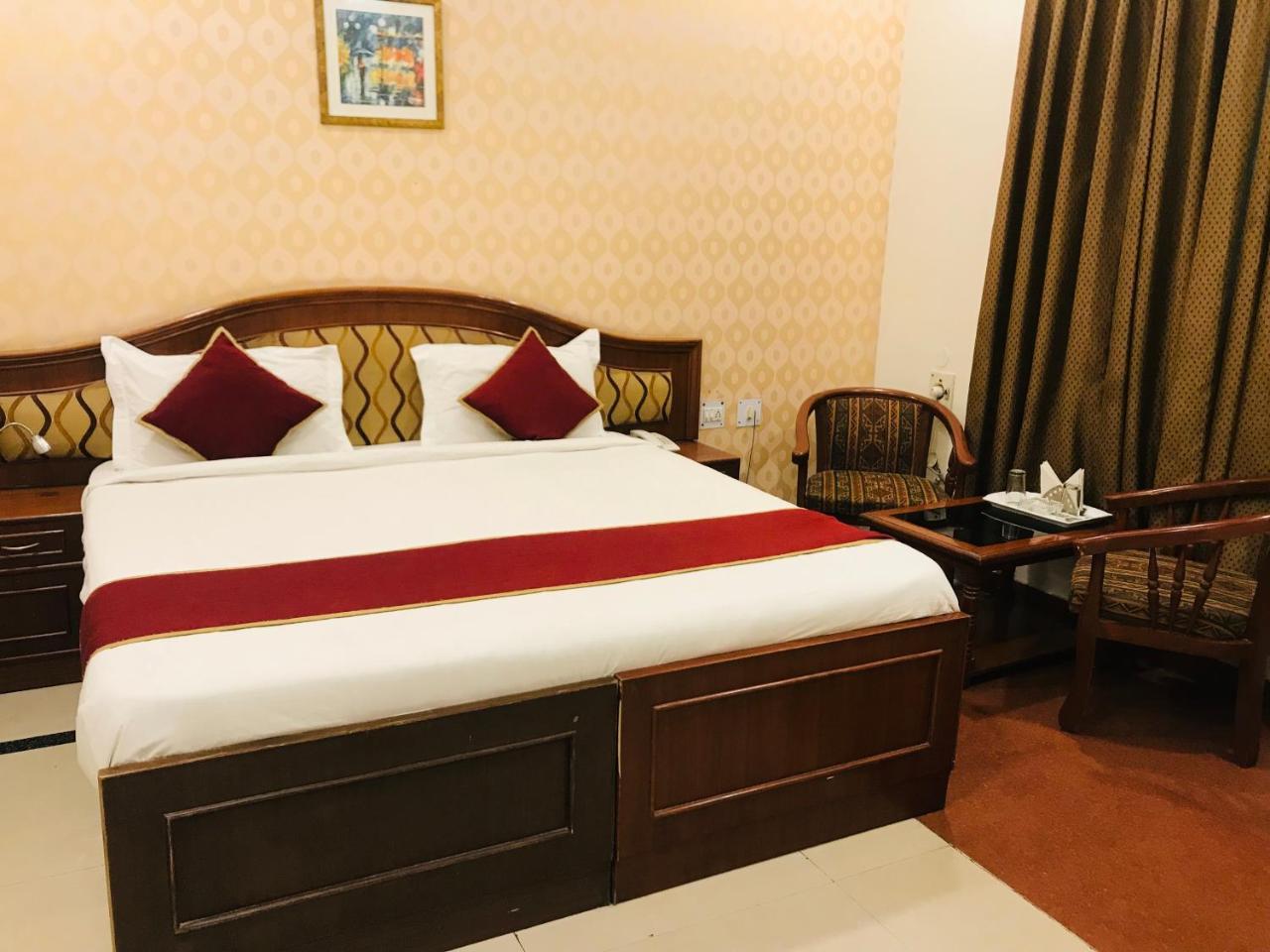 Hotel Sunrise Inn Lucknow Extérieur photo