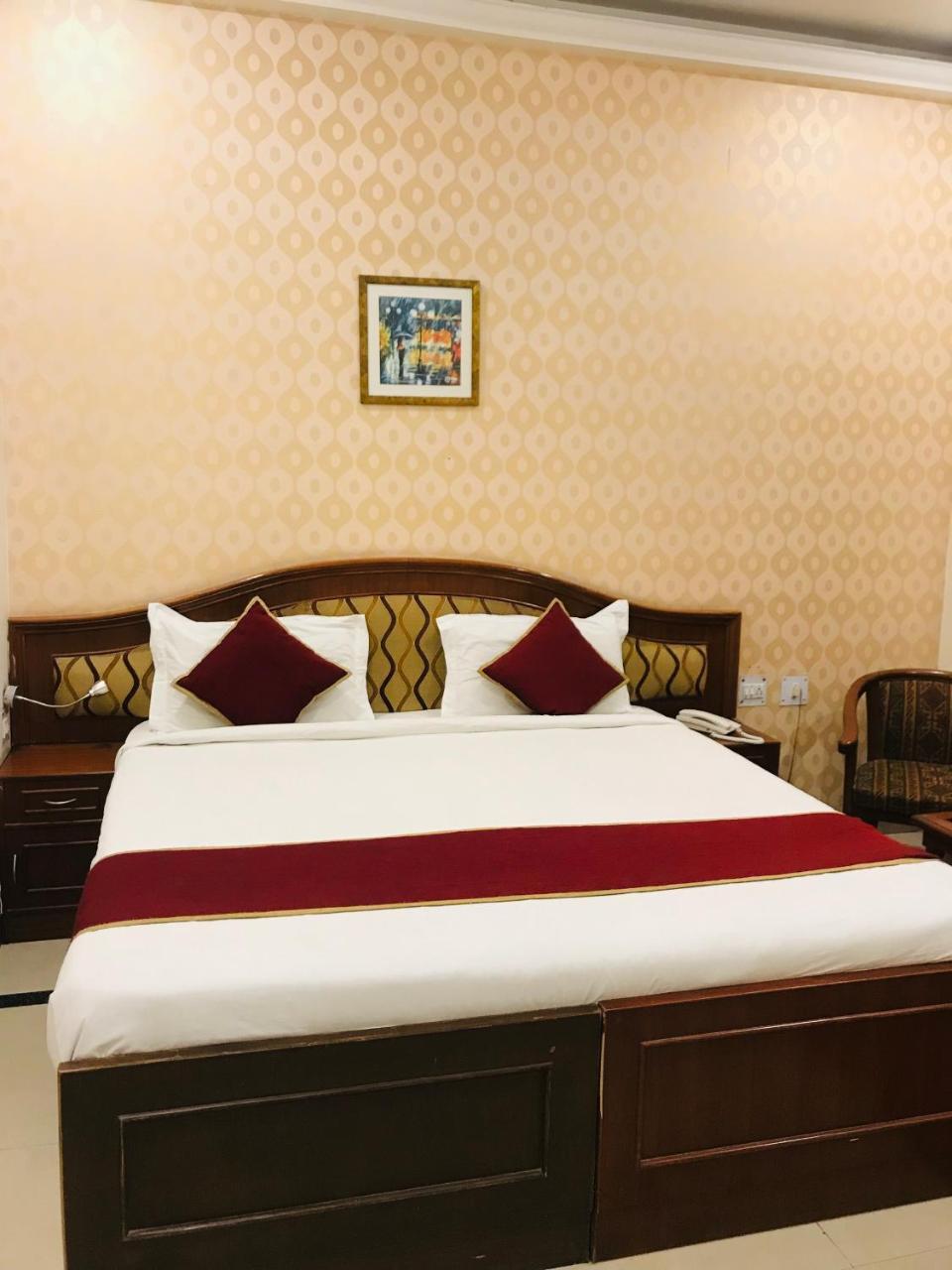 Hotel Sunrise Inn Lucknow Extérieur photo