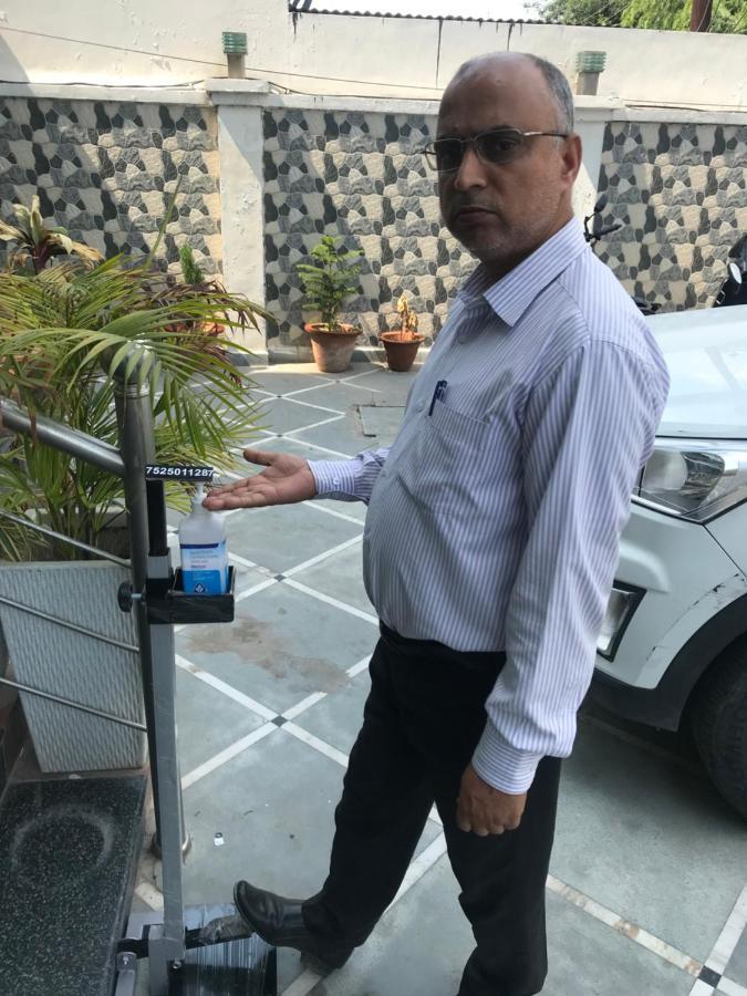 Hotel Sunrise Inn Lucknow Extérieur photo